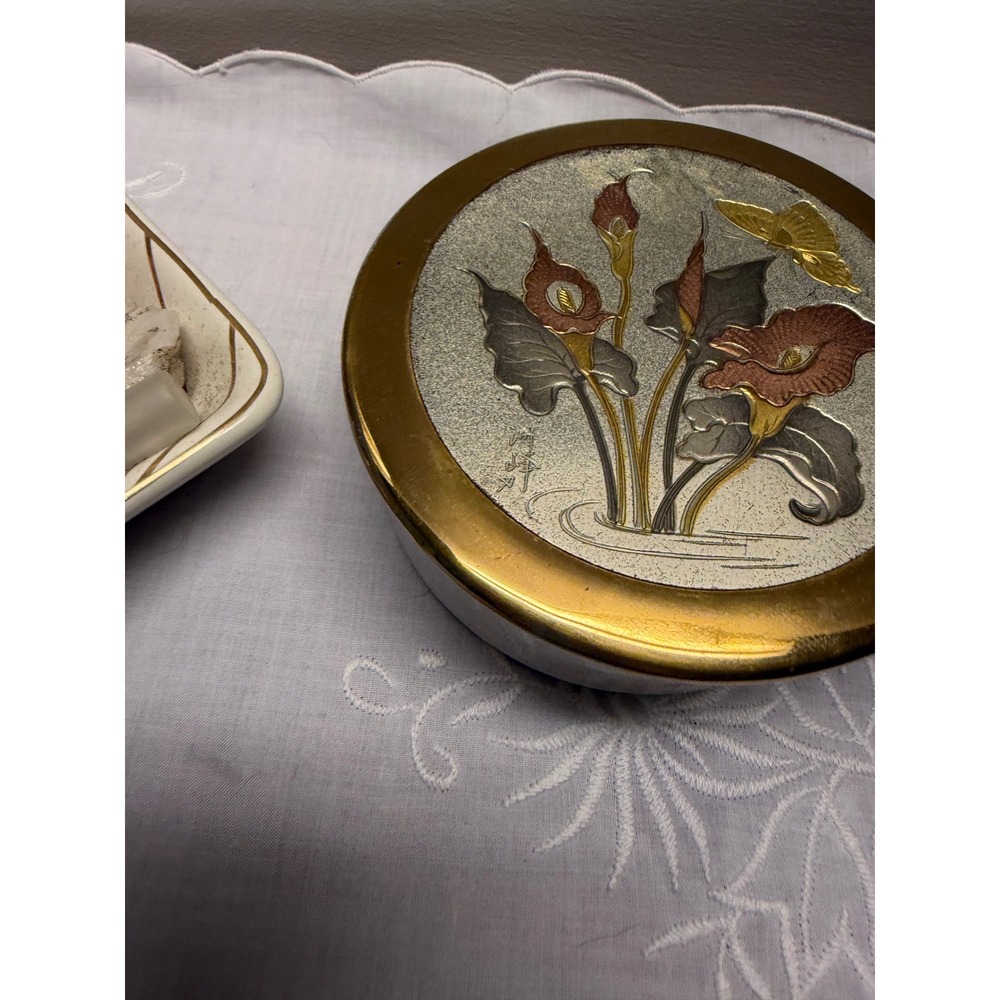 Vintage Chokin Art Ceramic Trinket Box Calla Lily Butterfly Luster Glaze Round - Picture 12 of 12